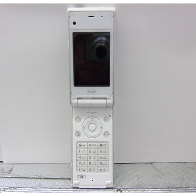 FOMA N701i ホワイト×シルバー|中古ガラケー格安販売の【イオシス】