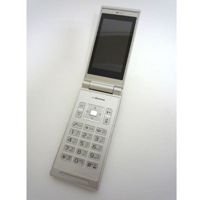 FOMA SO706i プラチナホワイト|中古ガラケー格安販売の【イオシス】