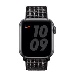 Apple Watch Nike SE 40mm GPSモデル MYYM2J/A+MX7Y2FE/A A2351【スペースグレイアルミニウムケース/ブラックNikeスポーツループ】