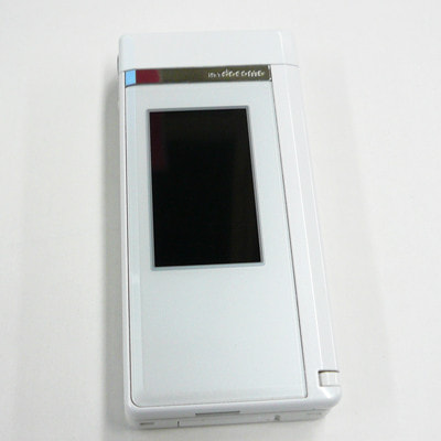 docomo PRIME series P-07A ストライプホワイト|中古ガラケー格安販売の【イオシス】